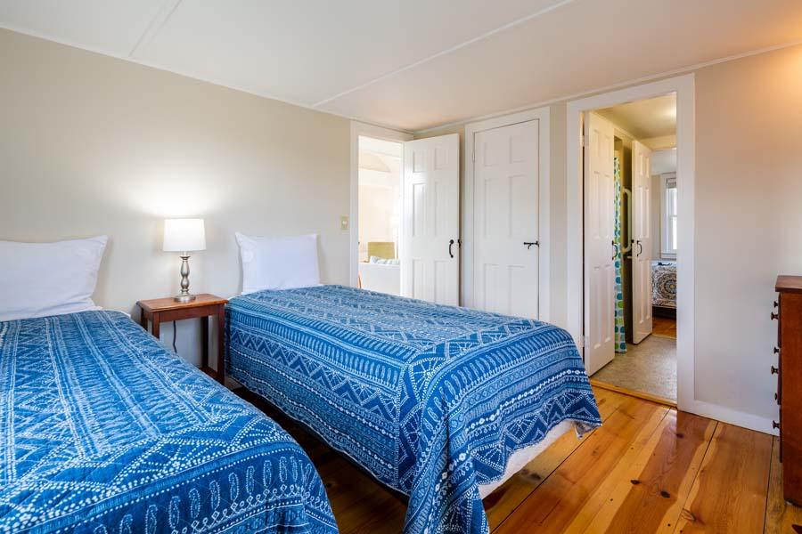 618 Shore Road, Unit 5 Truro, MA 02666 - Photo 13 of 20 618ShoreRdU5-19-NTruro-w