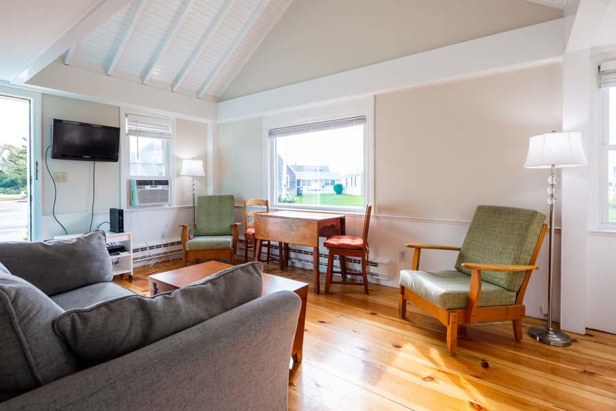 618 Shore Road, Unit 5 Truro, MA 02666 - Photo 4 of 20 618ShoreRdU5-09-NTruro-w