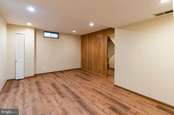 $2,700 | 7 Valleyfield Court, Silver Spring, MD 20906