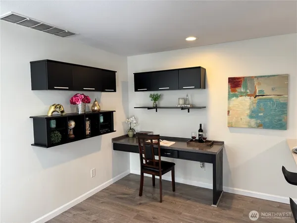 $829,000 | 16130 Southeast 33rd Circle, Bellevue, WA 98008
