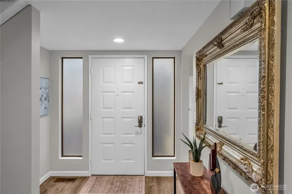 $829,000 | 16130 Southeast 33rd Circle, Bellevue, WA 98008