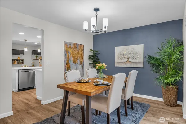 $829,000 | 16130 Southeast 33rd Circle, Bellevue, WA 98008