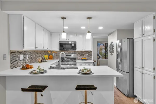 $829,000 | 16130 Southeast 33rd Circle, Bellevue, WA 98008