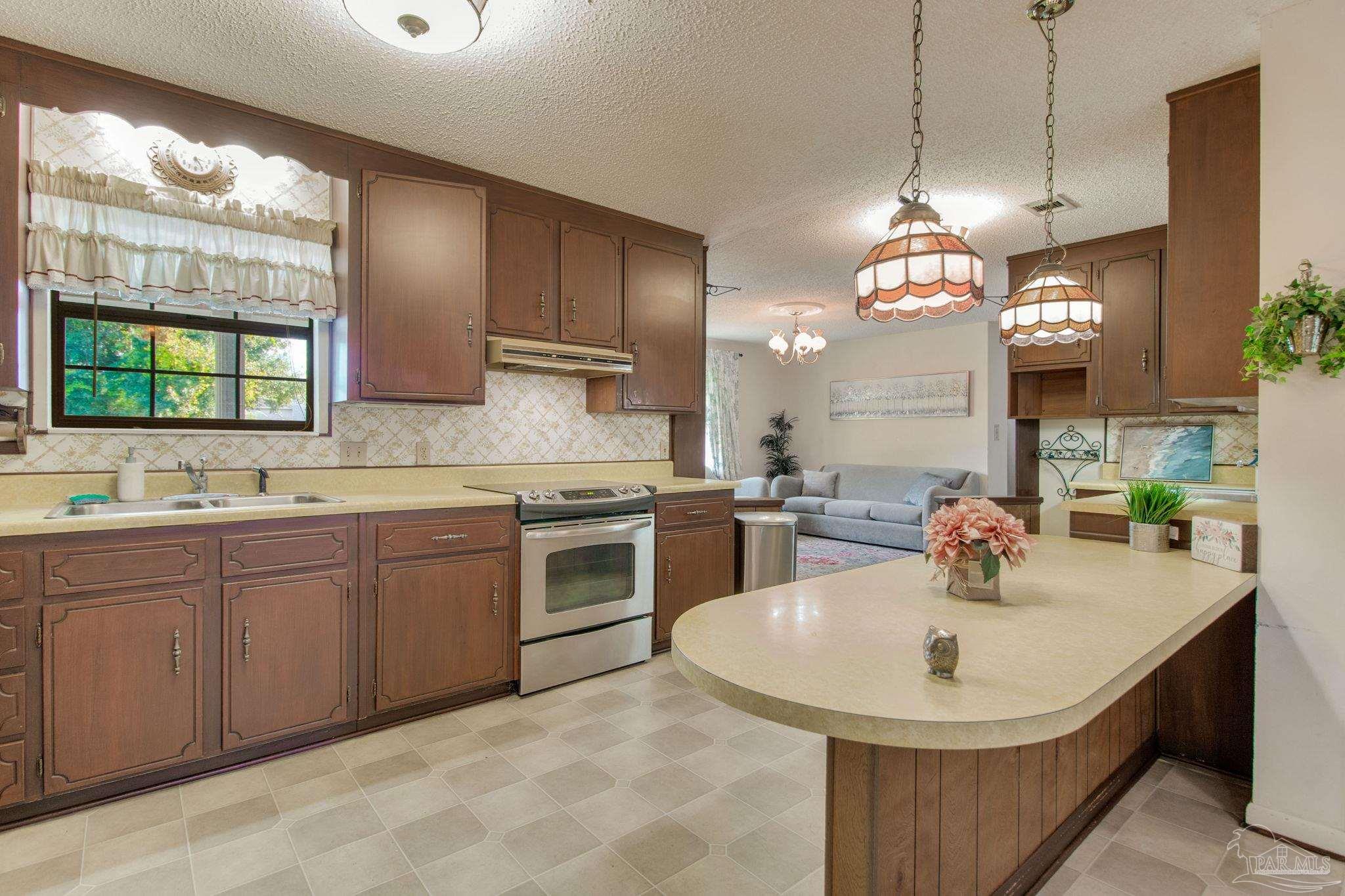 1160 Palisade Road Pensacola, FL 32504 - Photo 14 of 68 Gallery Image 14