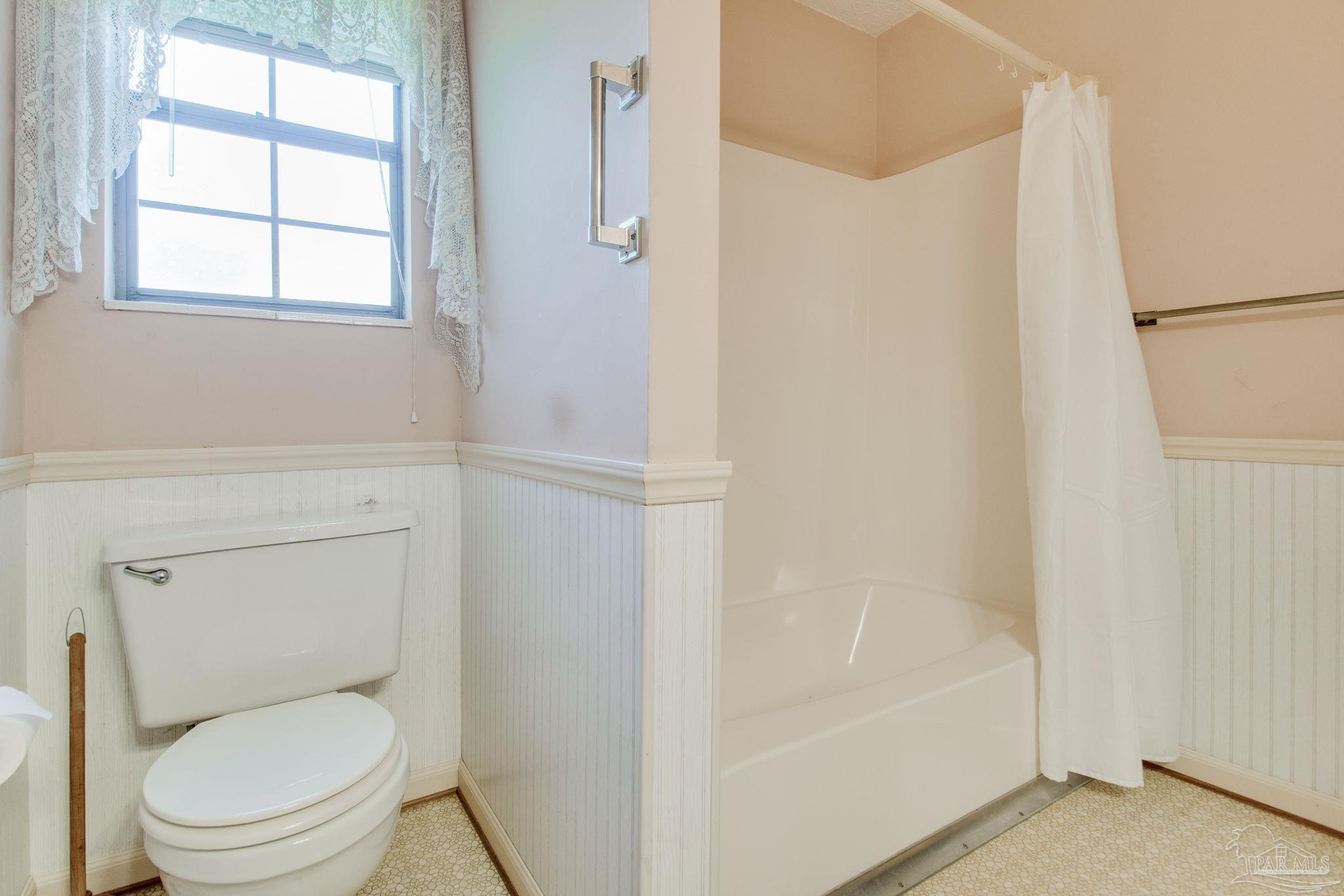 1160 Palisade Road Pensacola, FL 32504 - Photo 17 of 68 Gallery Image 17