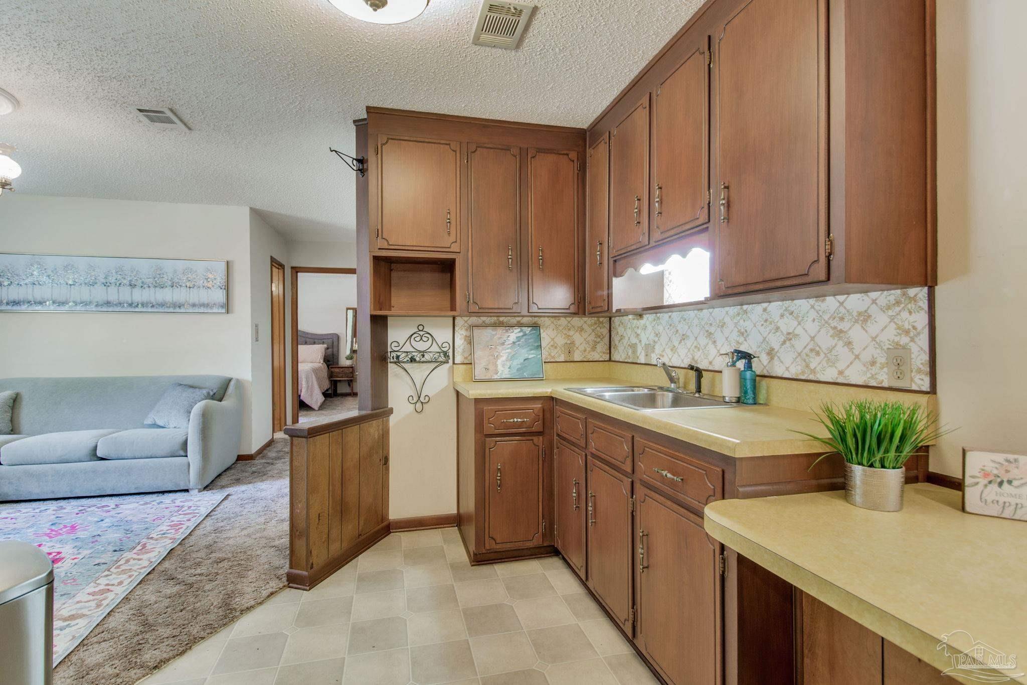 1160 Palisade Road Pensacola, FL 32504 - Photo 23 of 68 Gallery Image 23