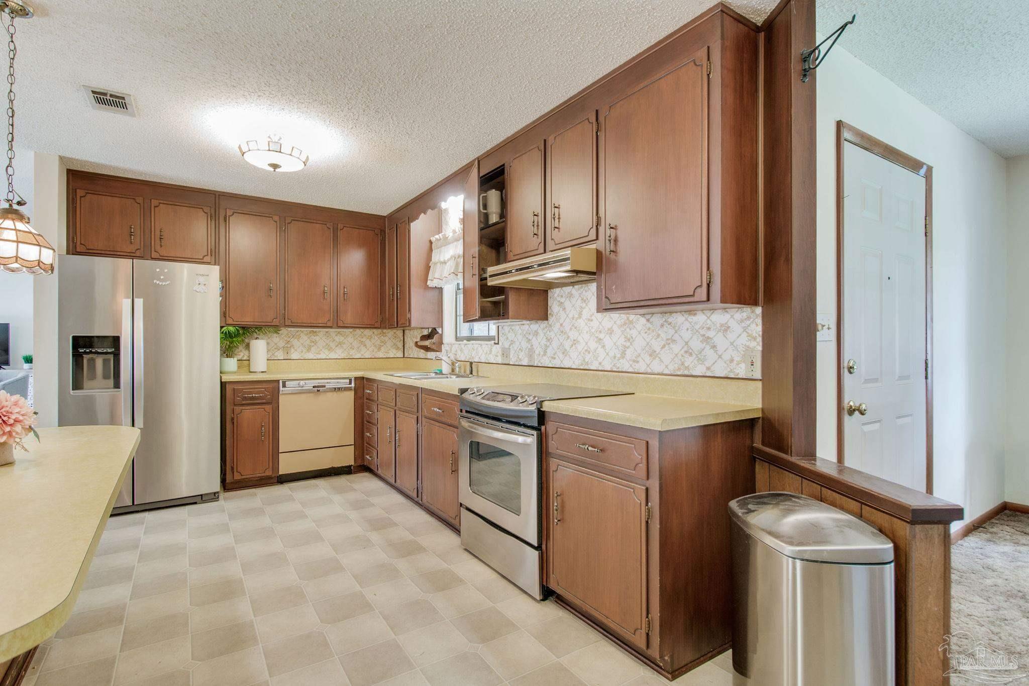 1160 Palisade Road Pensacola, FL 32504 - Photo 24 of 68 Gallery Image 24