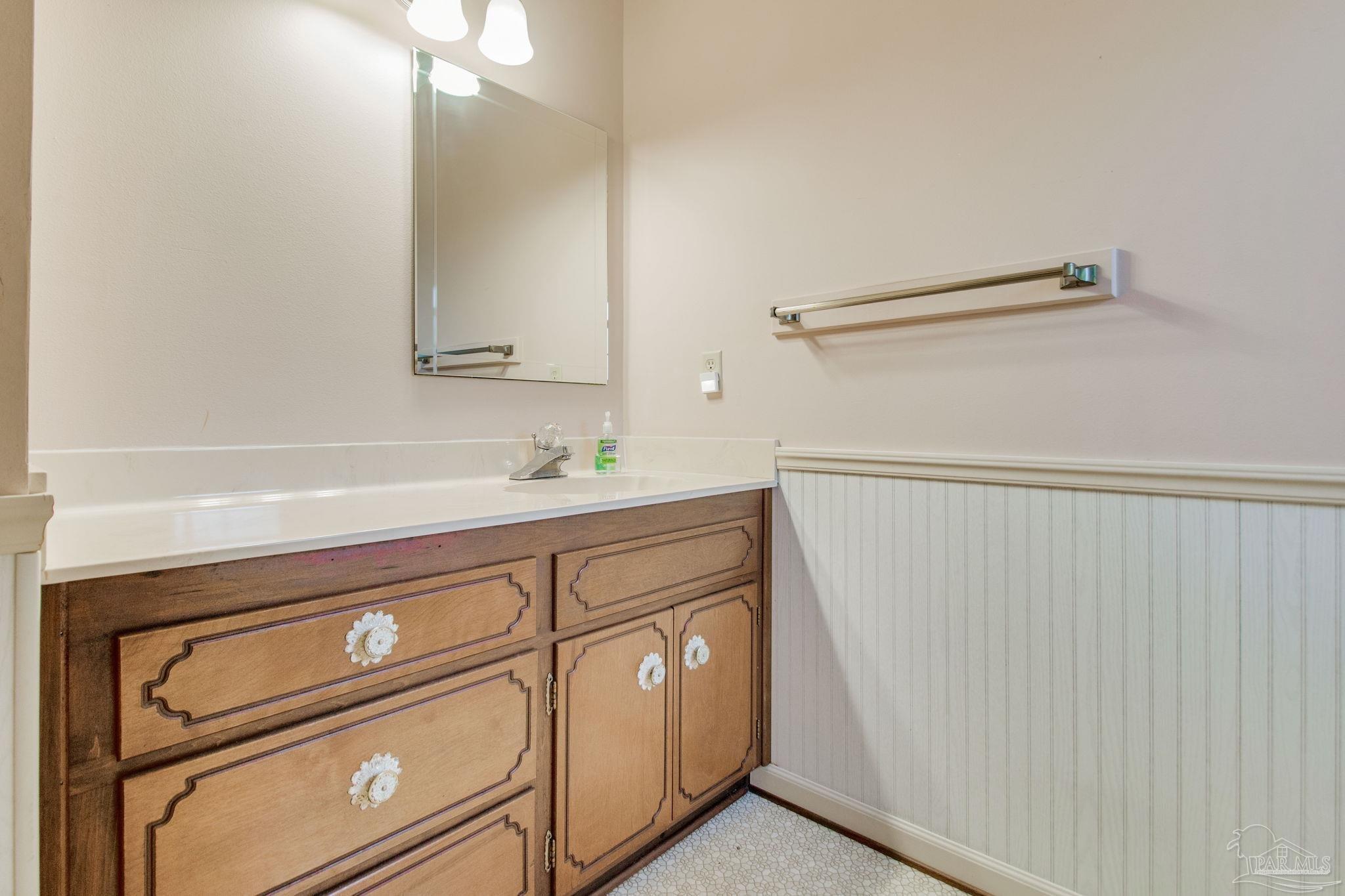 1160 Palisade Road Pensacola, FL 32504 - Photo 38 of 68 Gallery Image 38