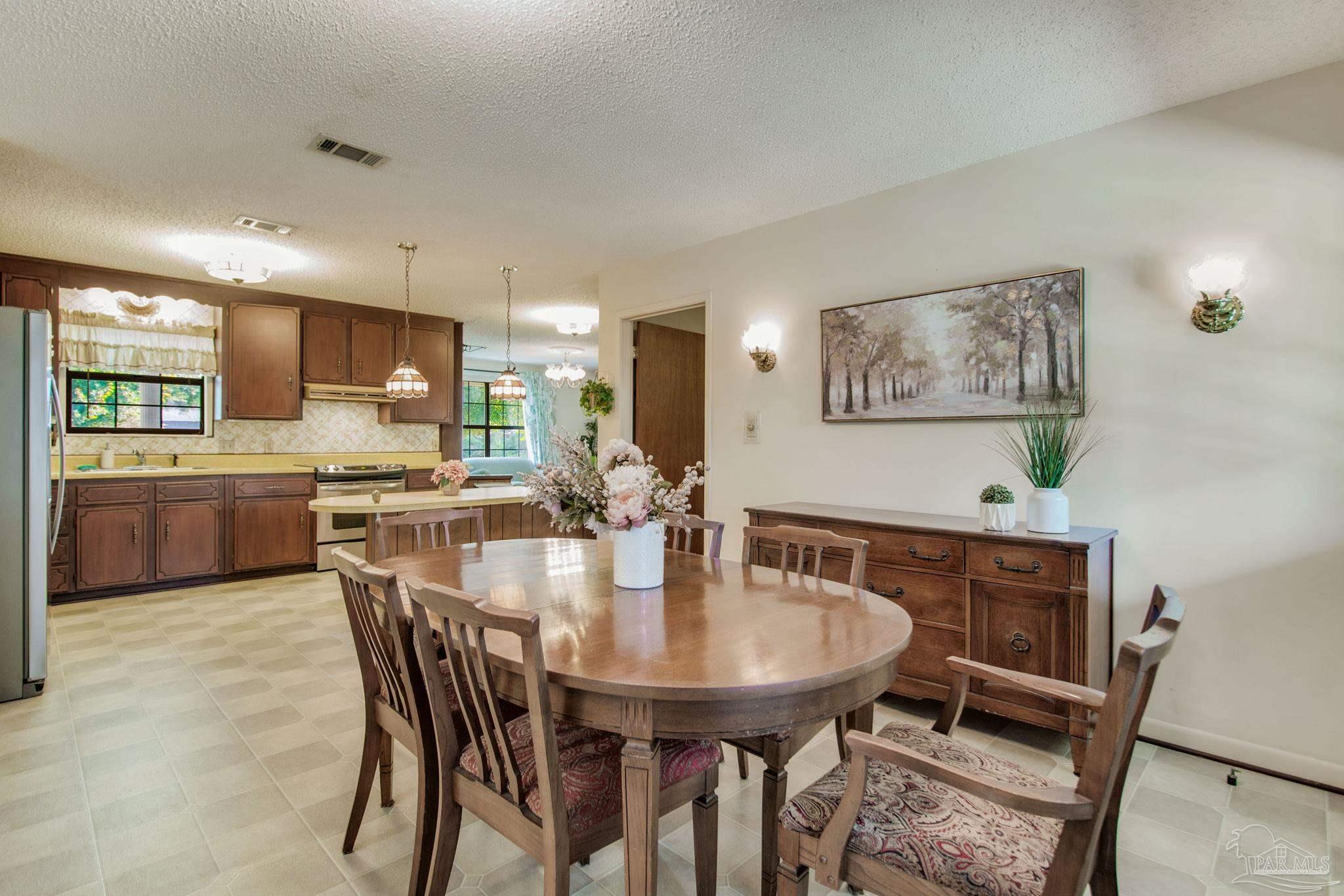 1160 Palisade Road Pensacola, FL 32504 - Photo 6 of 68 Gallery Image 6