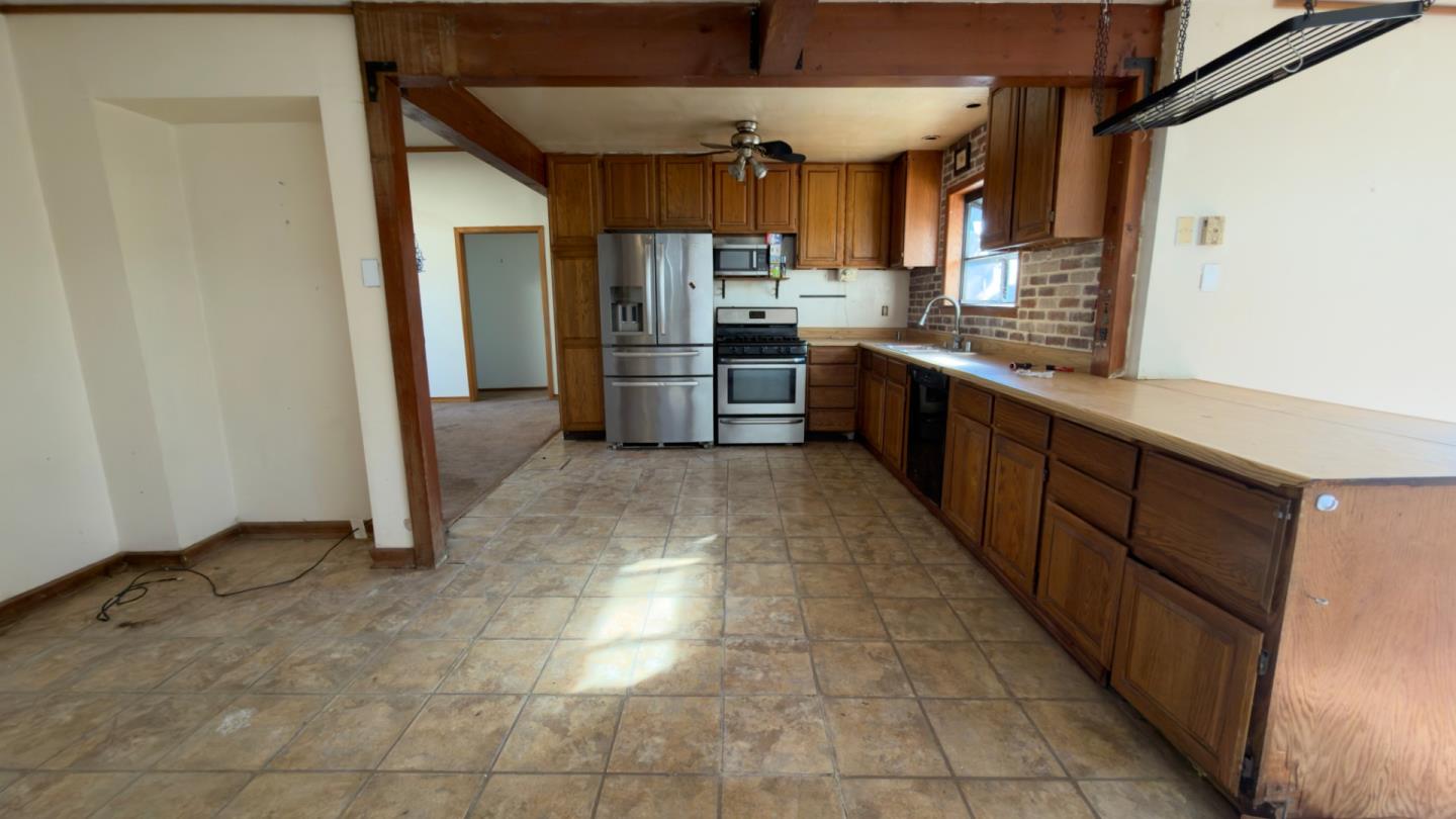 732 Rand Street San Mateo, CA 94401 - Photo 8 of 19