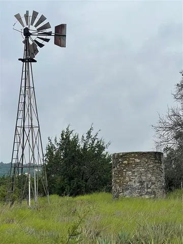 $425,000 | 60 County Road 304, Goldthwaite, TX 76844