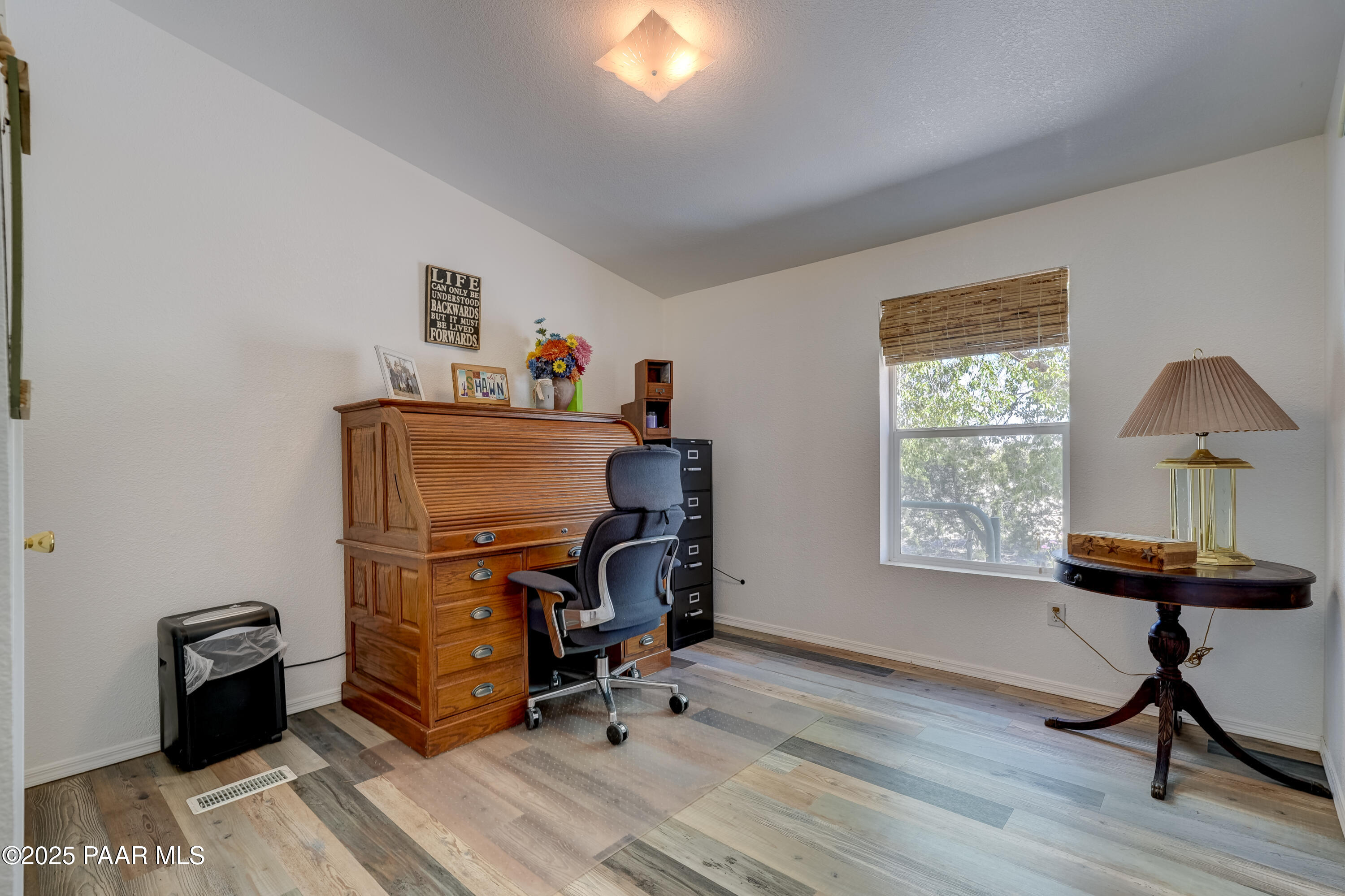 990 West Valleri Ann Road Paulden, AZ 86334 - Photo 14 of 42 Office