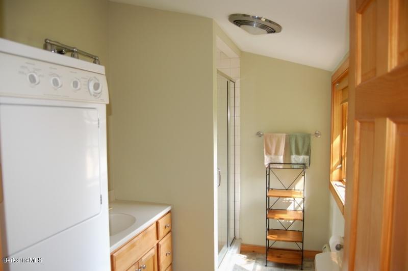 102 Rannapo Road Sheffield, MA 01257 - Photo 34 of 40 bathroom