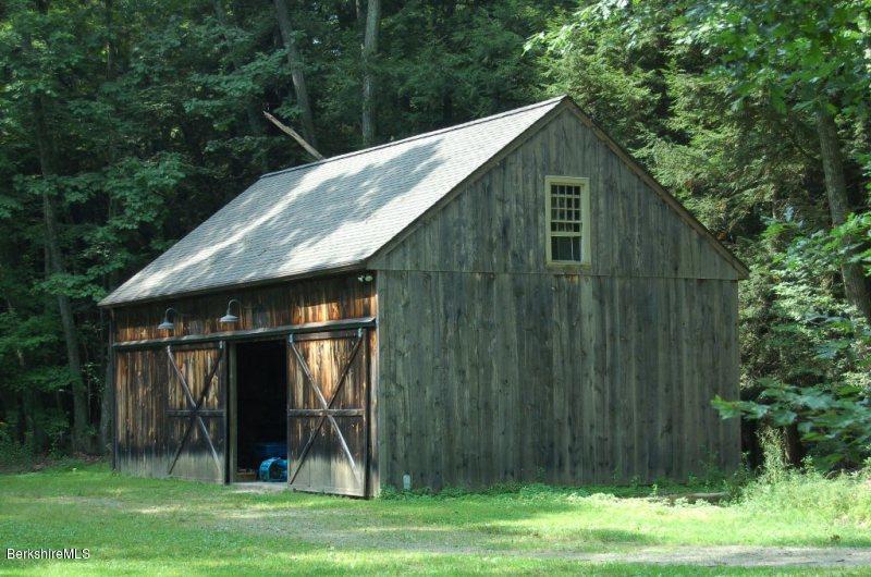 102 Rannapo Road Sheffield, MA 01257 - Photo 36 of 40 barn