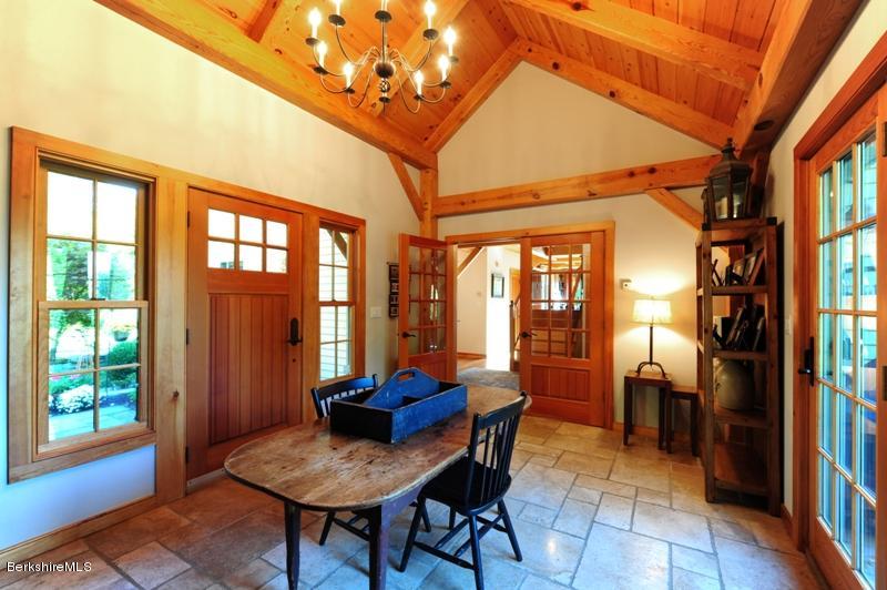 102 Rannapo Road Sheffield, MA 01257 - Photo 9 of 40 foyer