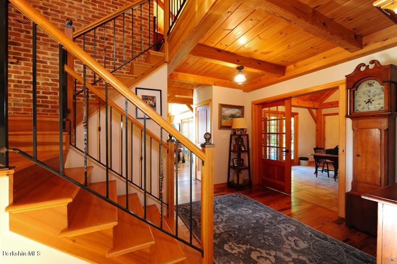 102 Rannapo Road Sheffield, MA 01257 - Photo 10 of 40 front hall