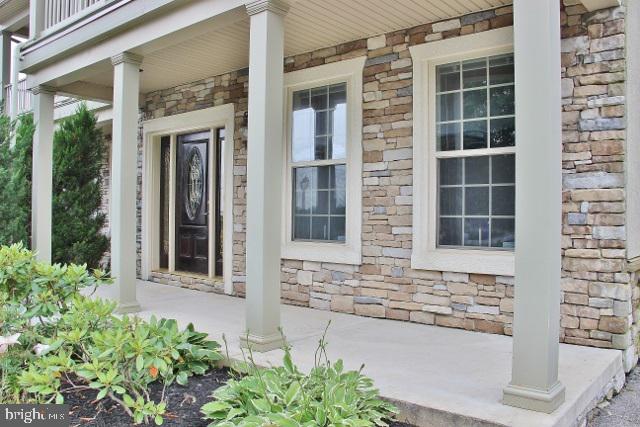 206 Oak Road Dallastown, PA 17313 - Photo 5 of 36 Gallery Image 5