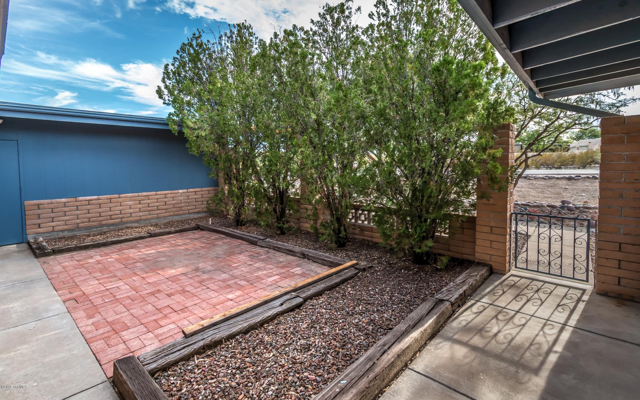 3642 North Harrison Road Tucson, AZ 85749 - Photo 7 of 42 Gallery Image 7