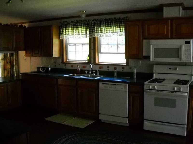 168 Meadow Road Durham, ME 04222 - Photo 6 of 27 Kitchen.