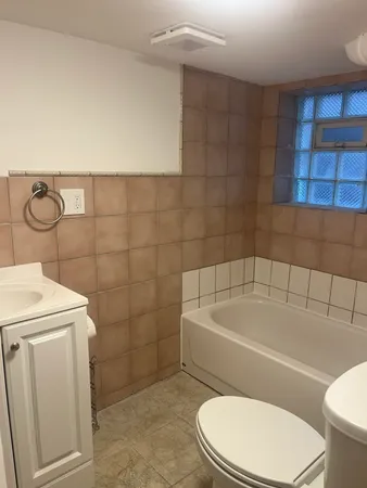 $1,250 | 3129 North St Louis Avenue, Unit G, Chicago, IL 60618