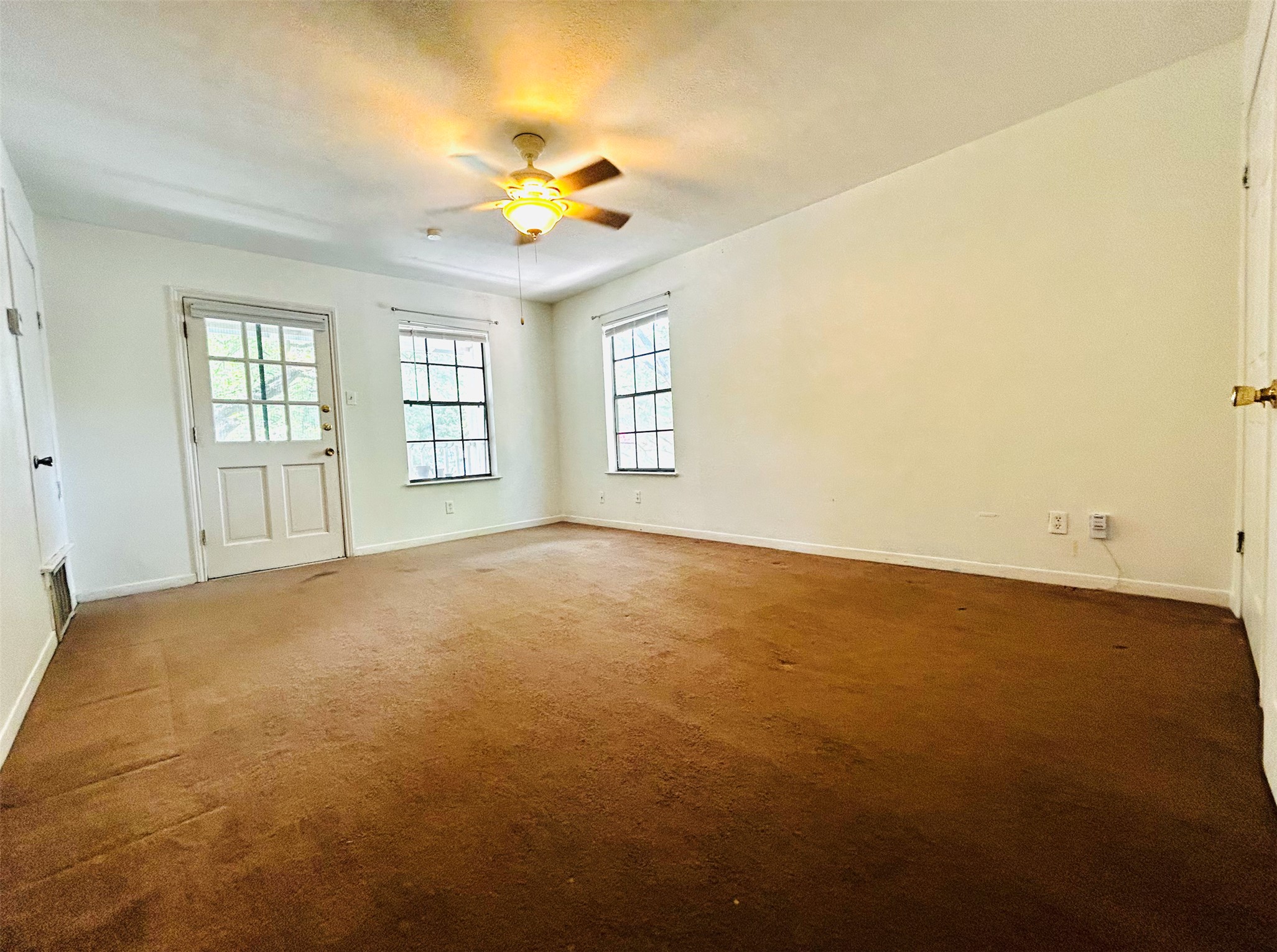 4511 Avenue B, Unit B Austin, TX 78751 - Photo 5 of 15