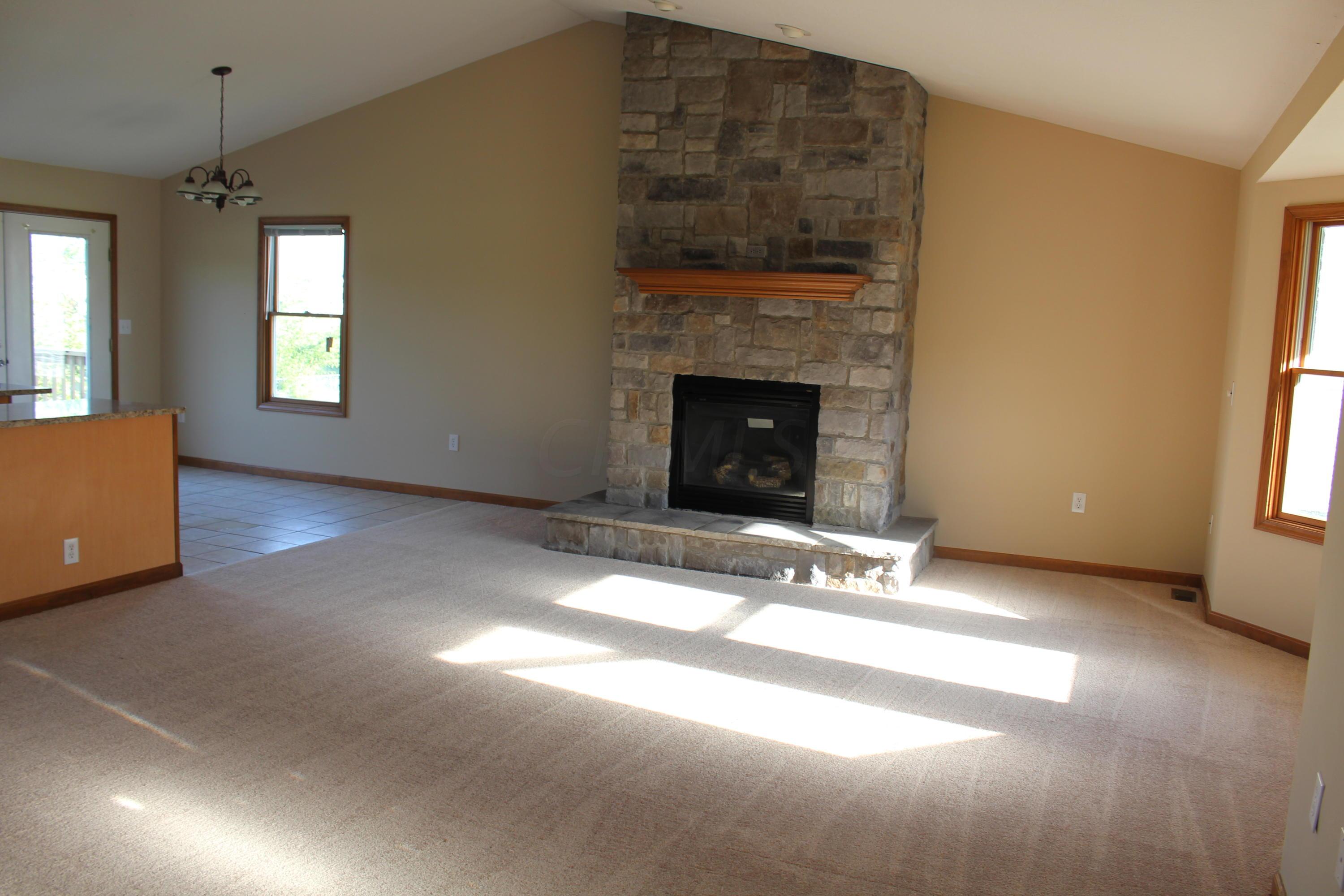 5015 Lee Road South Bloomfield, OH 43103 - Photo 5 of 14