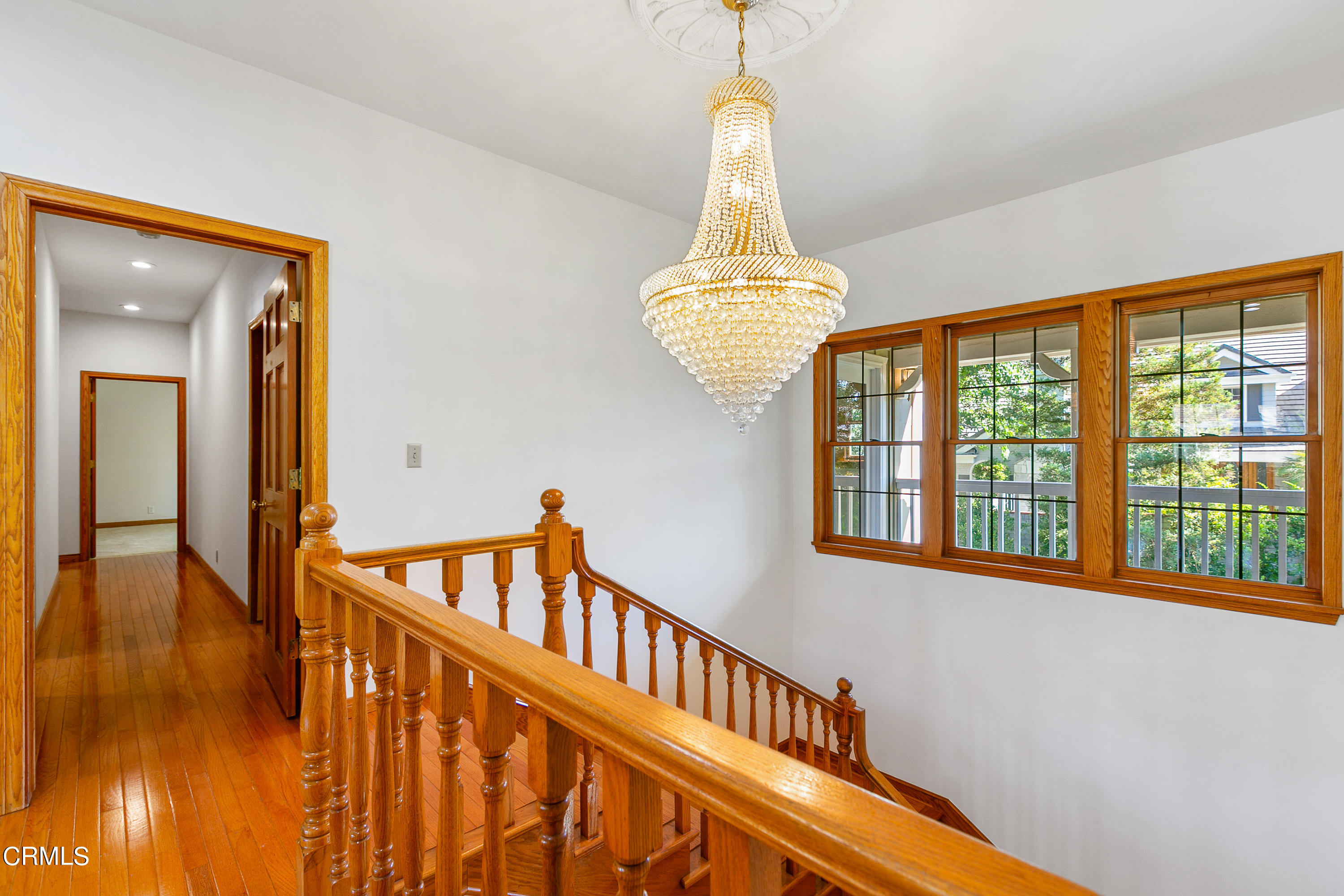 800 Greenridge Drive La Canada Flintridge, CA 91011 - Photo 41 of 58 a view of entryway and hall with wooden floor