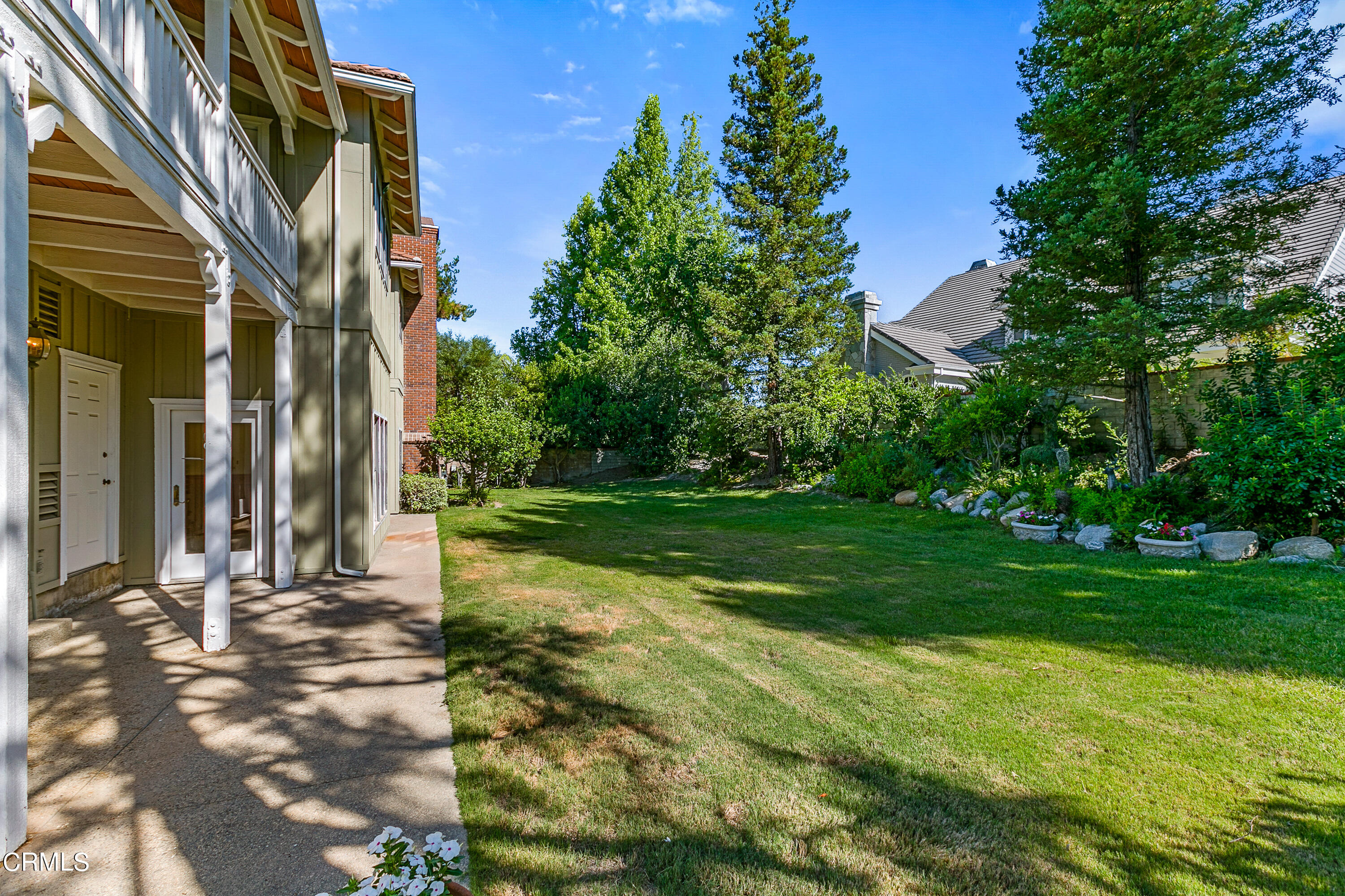 800 Greenridge Drive La Canada Flintridge, CA 91011 - Photo 52 of 58 a view of a house with a yard
