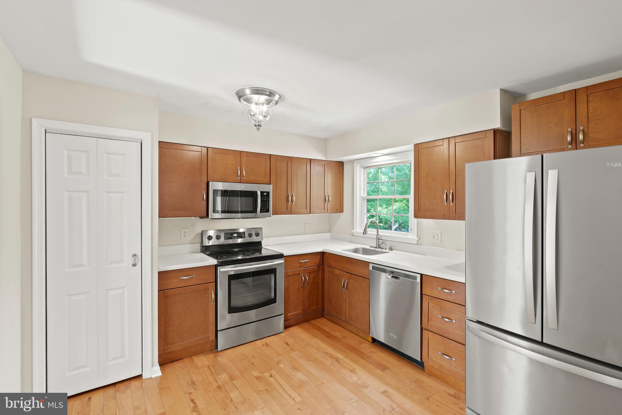 4522 Logmill Road Gainesville, VA 20155 - Photo 8 of 30 Gallery Image 8