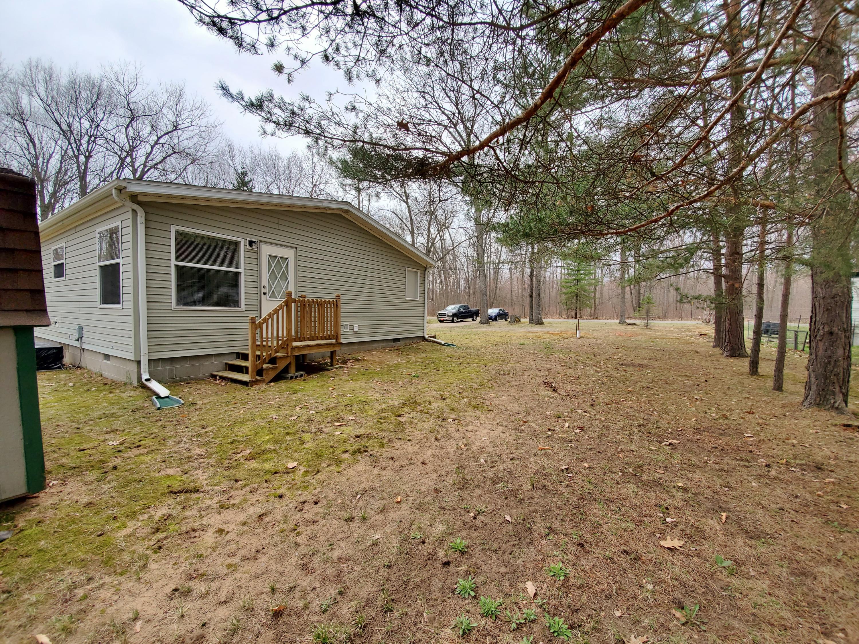5530 North Flint Road Roscommon, MI 48653 - Photo 34 of 36 Gallery Image 34