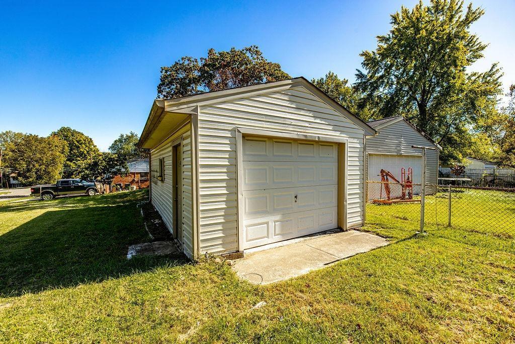 2295 Miles Road Cincinnati, OH 45231 - Photo 8 of 39 Gallery Image 8