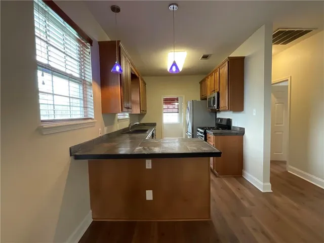 $2,000 | 5493 Canal Boulevard, Unit UPPR, New Orleans, LA 70124