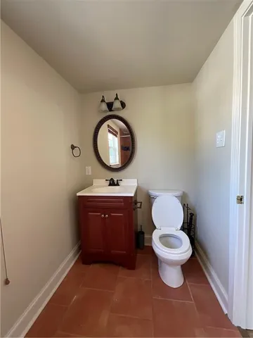 $2,000 | 5493 Canal Boulevard, Unit UPPR, New Orleans, LA 70124