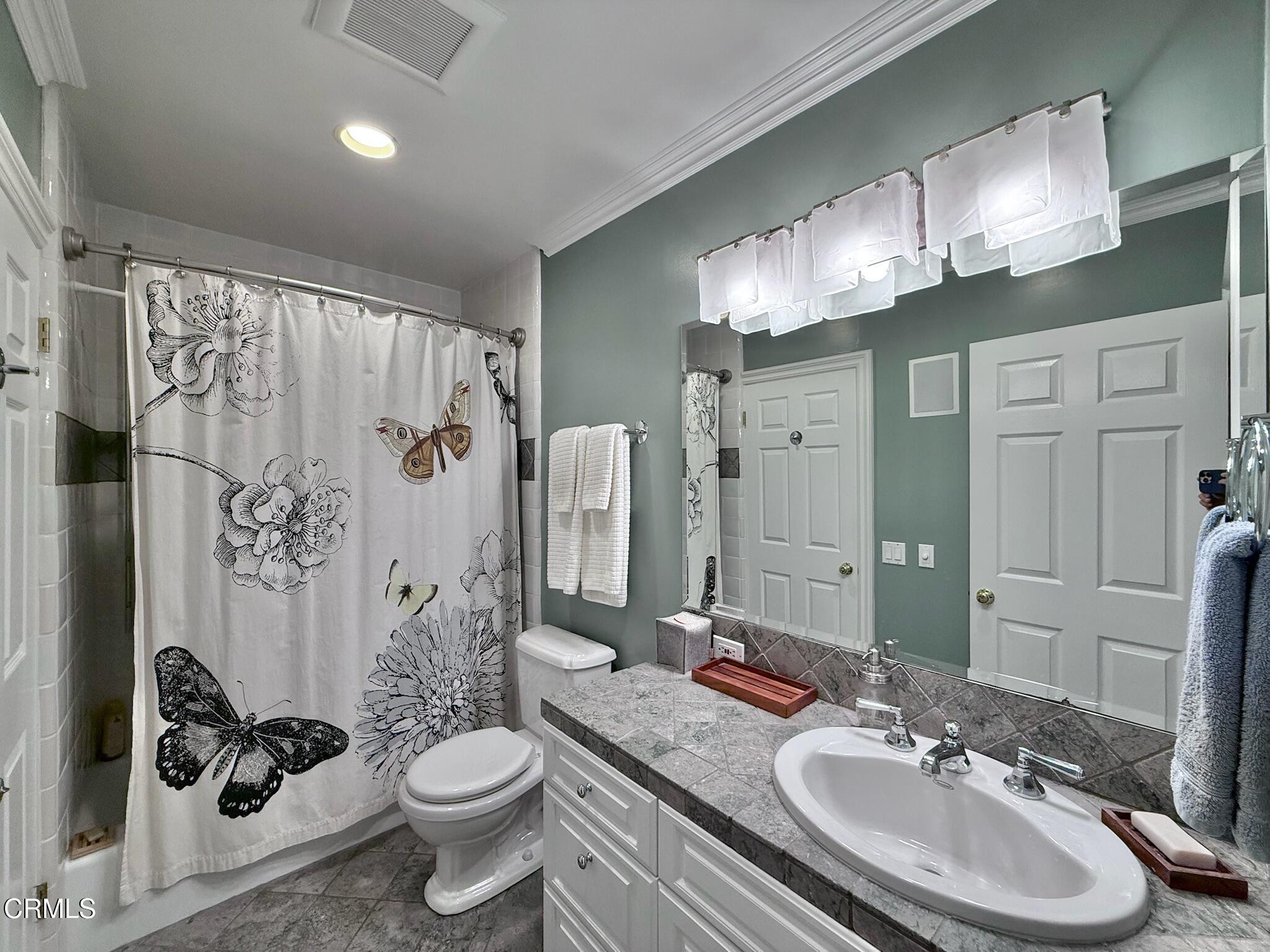 616 Antrim Place La Canada Flintridge, CA 91011 - Photo 9 of 13 IMG_8840