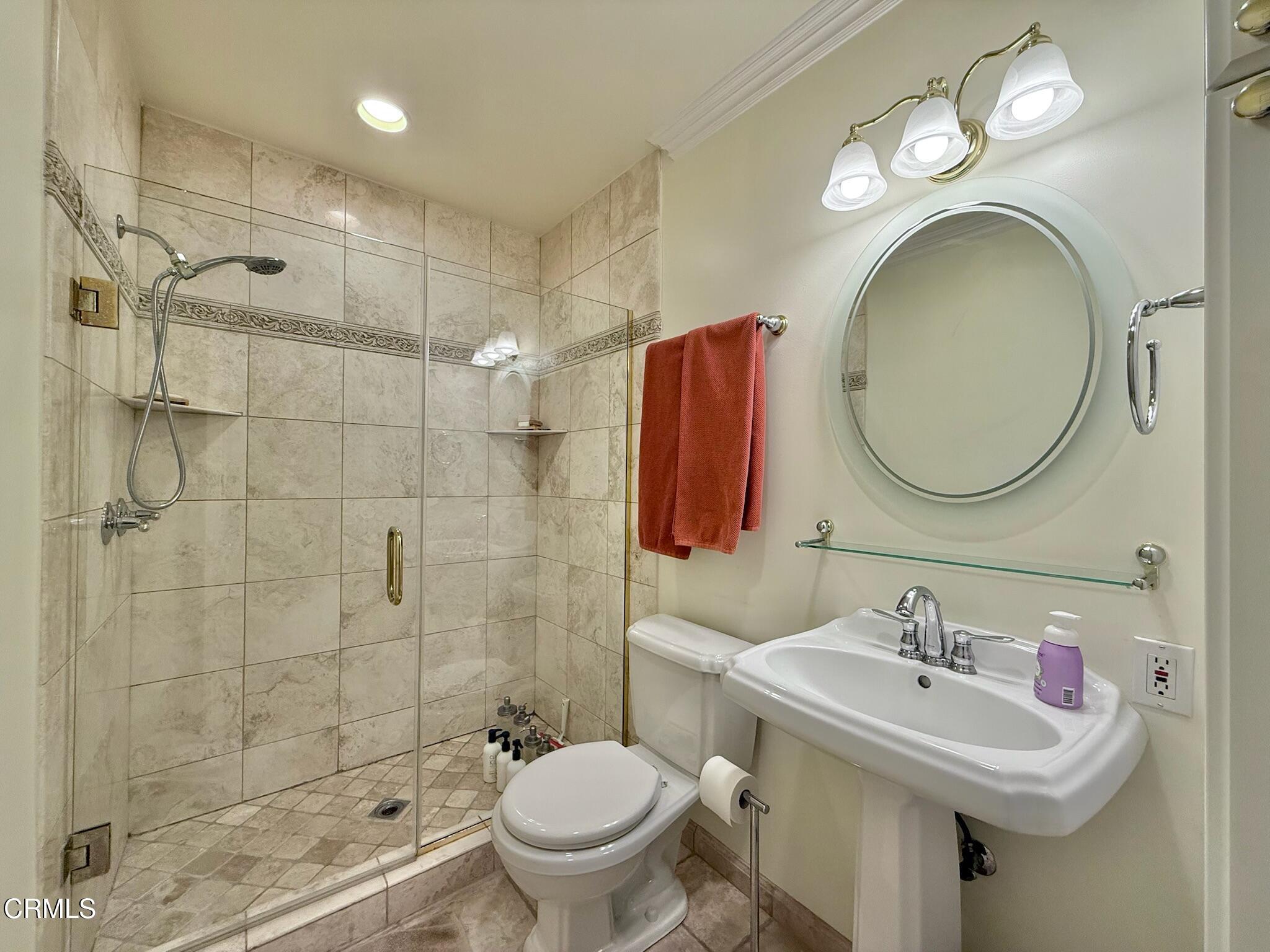 616 Antrim Place La Canada Flintridge, CA 91011 - Photo 10 of 13 IMG_8837