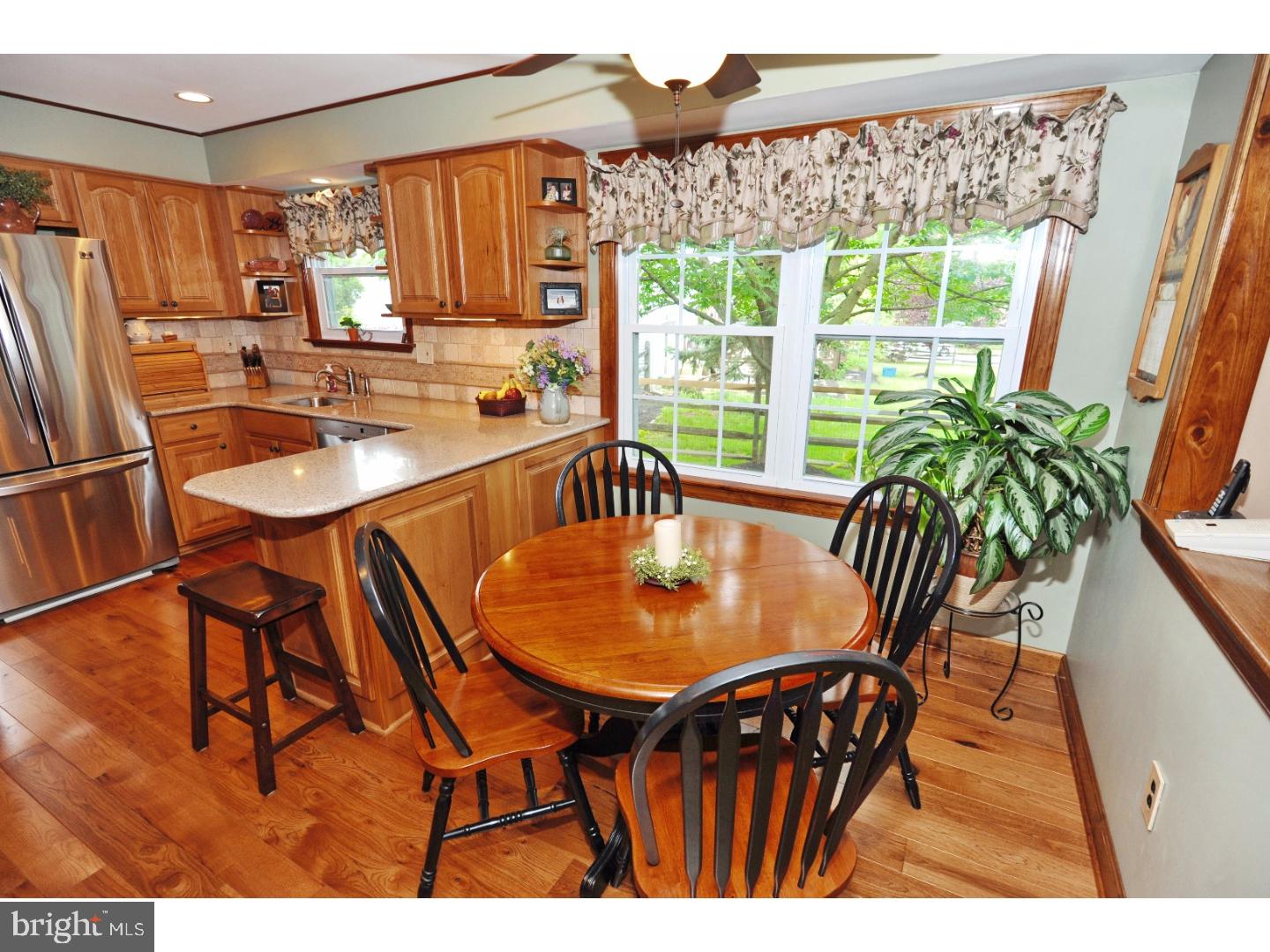 335 Sturgis Road Harleysville, PA 19438 - Photo 12 of 25 Kitchen