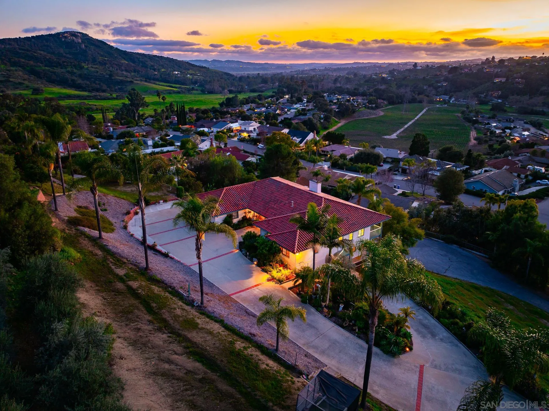 2908 Lakemont Drive Fallbrook, CA 92028 - Photo 2 of 70 a view of a houses with a yard