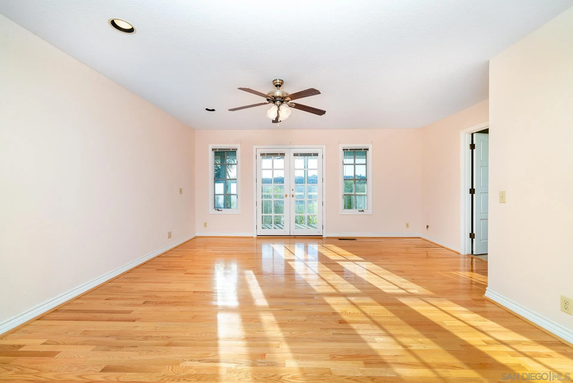 2908 Lakemont Drive Fallbrook, CA 92028 - Photo 28 of 70 a view of an empty room with a window