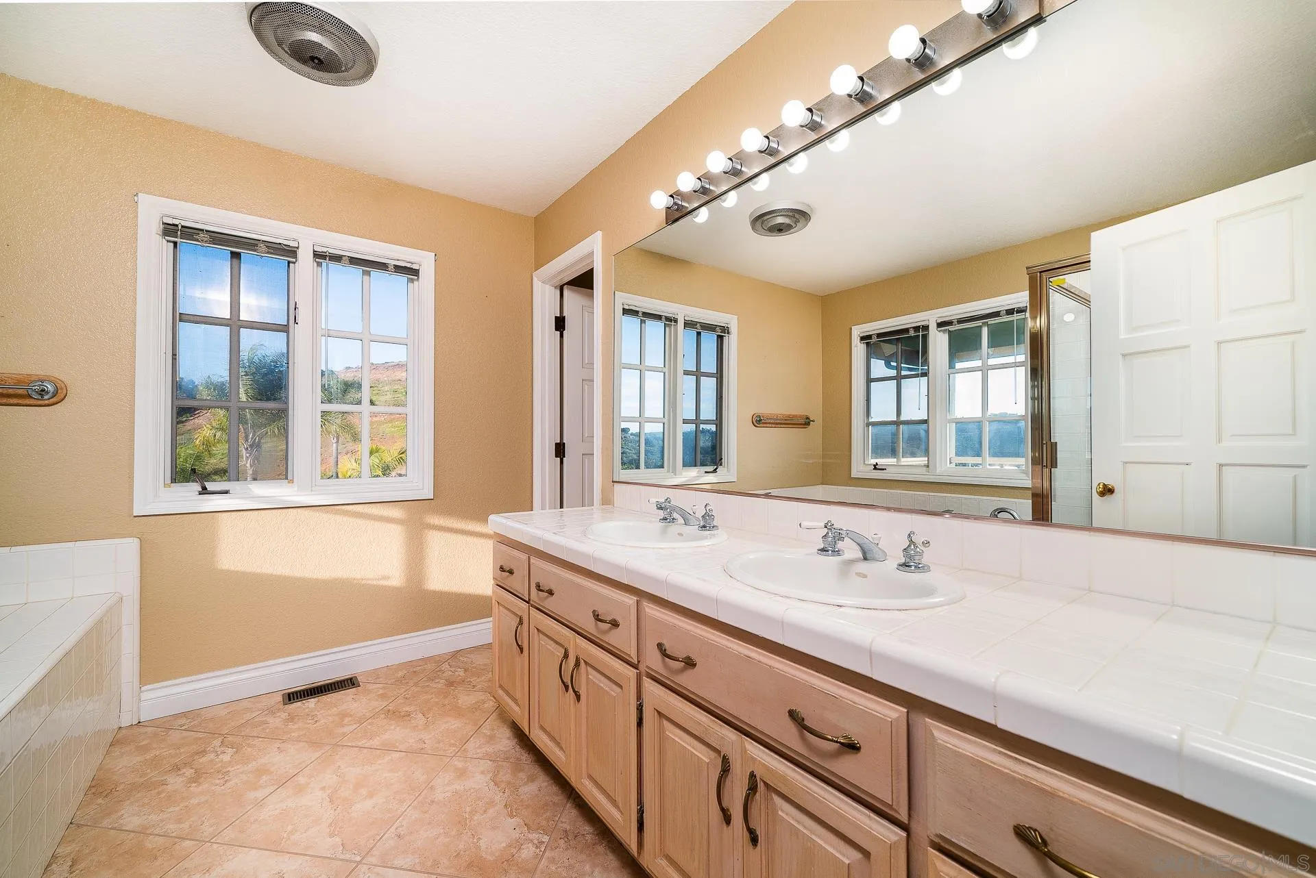 2908 Lakemont Drive Fallbrook, CA 92028 - Photo 30 of 70