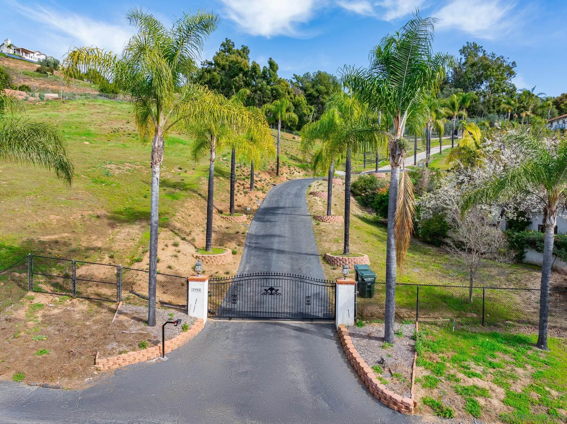 2908 Lakemont Drive Fallbrook, CA 92028 - Photo 46 of 70 a view of an outdoor space and entertaining space