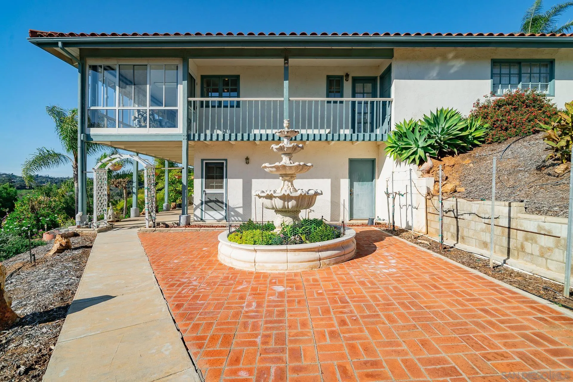 2908 Lakemont Drive Fallbrook, CA 92028 - Photo 52 of 70 a front view of a house with a porch