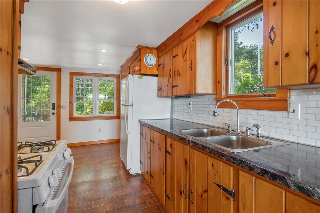 55 Lakeview Road Mexico, NY 13114 - Photo 13 of 42 Gallery Image 13