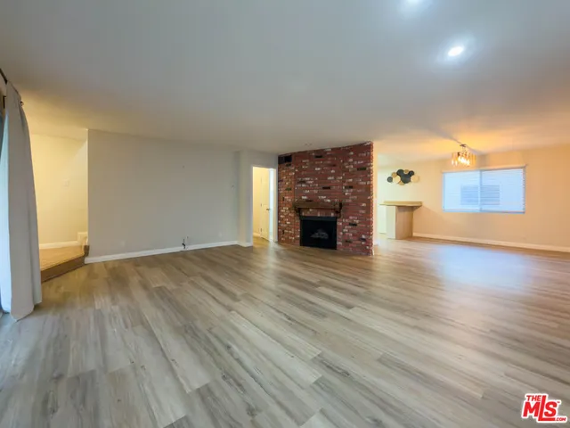 $4,850 | 9531 VÃa Ricardo, Burbank, CA 91504