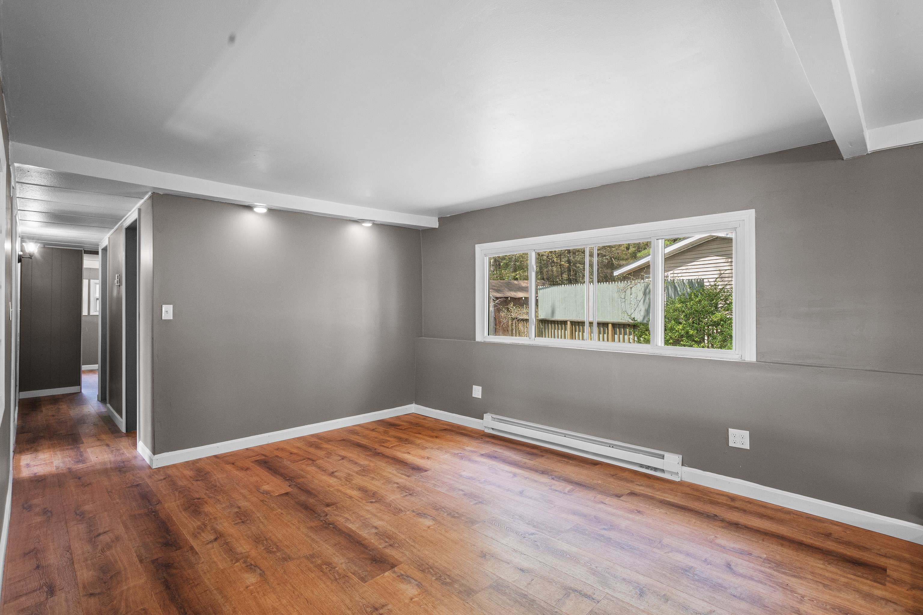 8 Dart Street Hooksett, NH 03106 - Photo 15 of 36