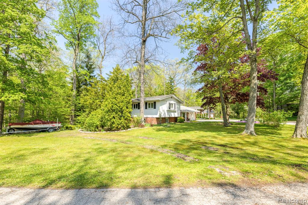 3560 North Road North Street, MI 48049 - Photo 8 of 53