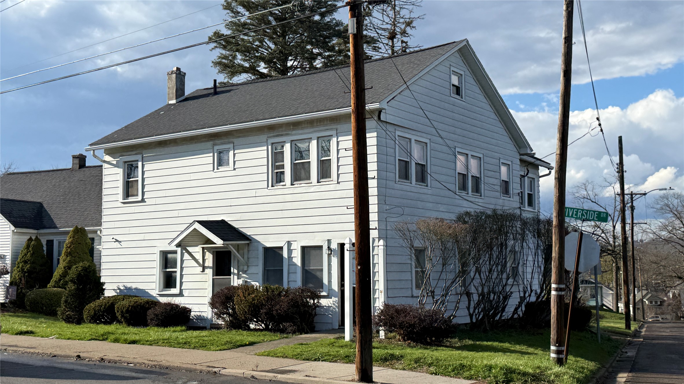 177 Riverside Drive Johnson City, NY 13790 - Photo 2 of 29