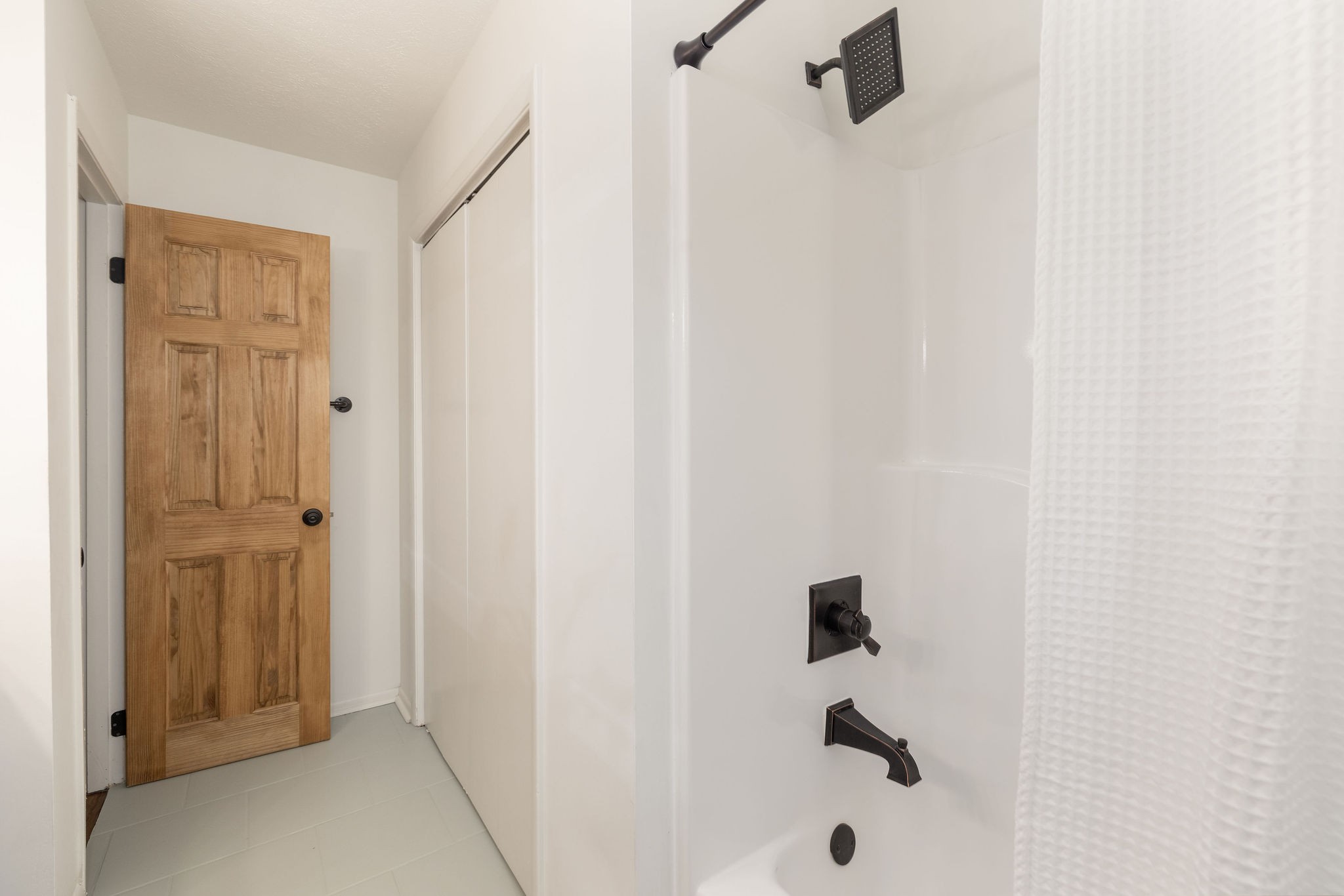 1826 New Hope Road Joelton, TN 37080 - Photo 45 of 95 a bathroom with a shower