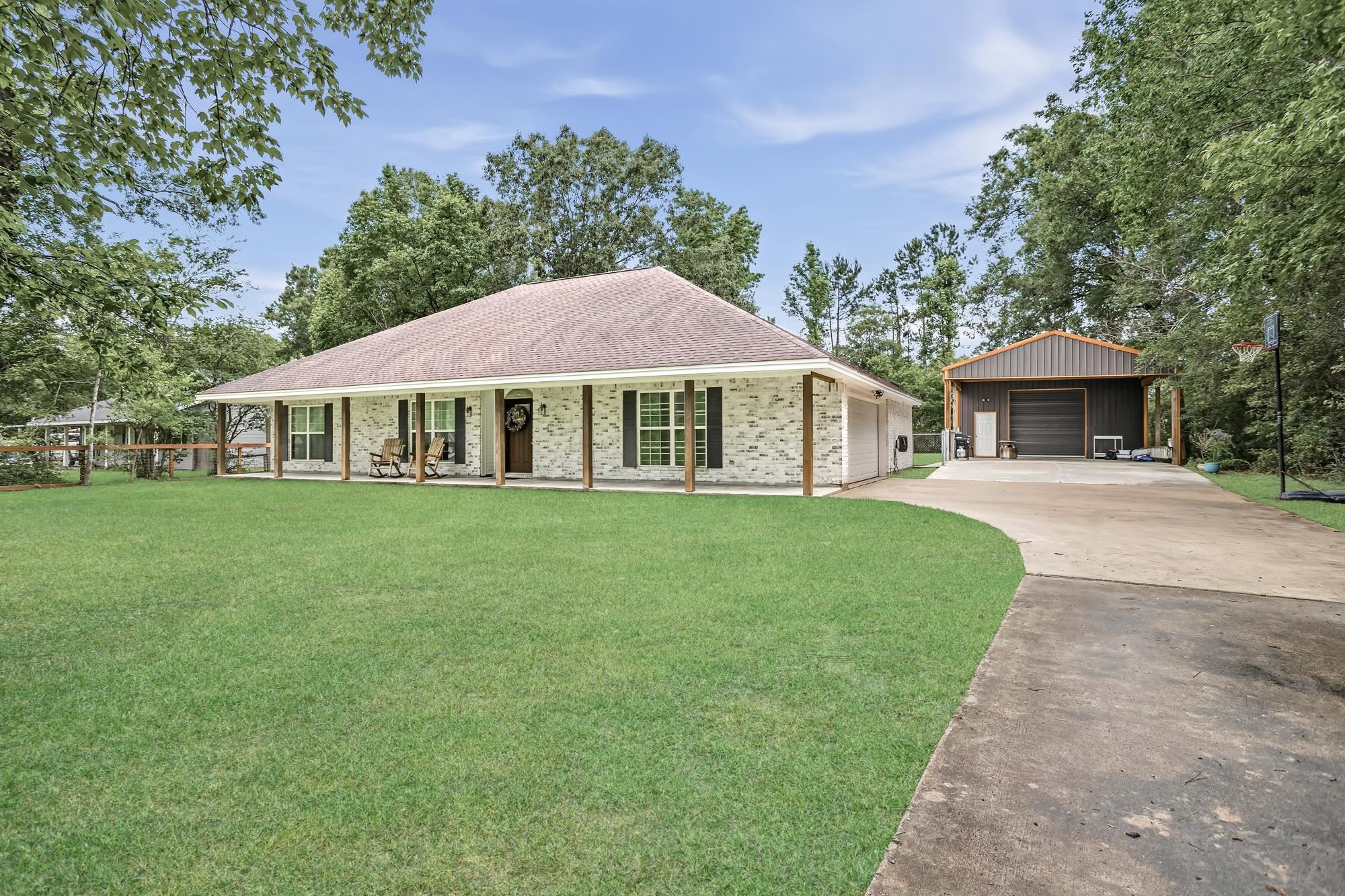 8235 Keith Road Lumberton, TX 77657 - Photo 3 of 39