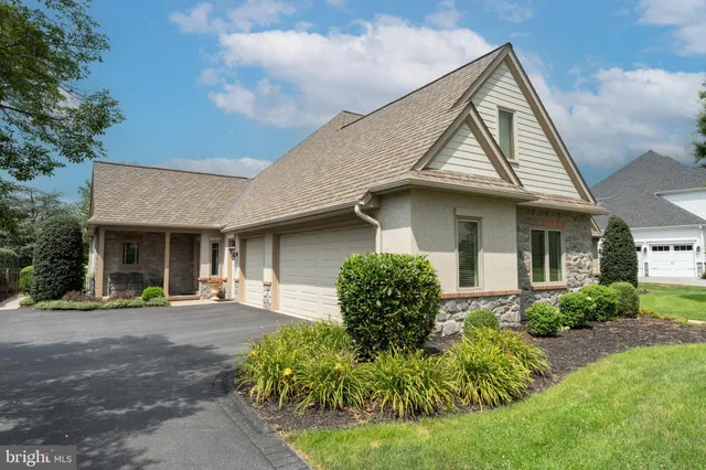 $1,595,000 | 783 Bent Creek Drive, Lititz, PA 17543
