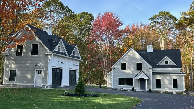 $2,495,000 | 142 Main Street, Unit 1&2, Kennebunkport, ME 04046